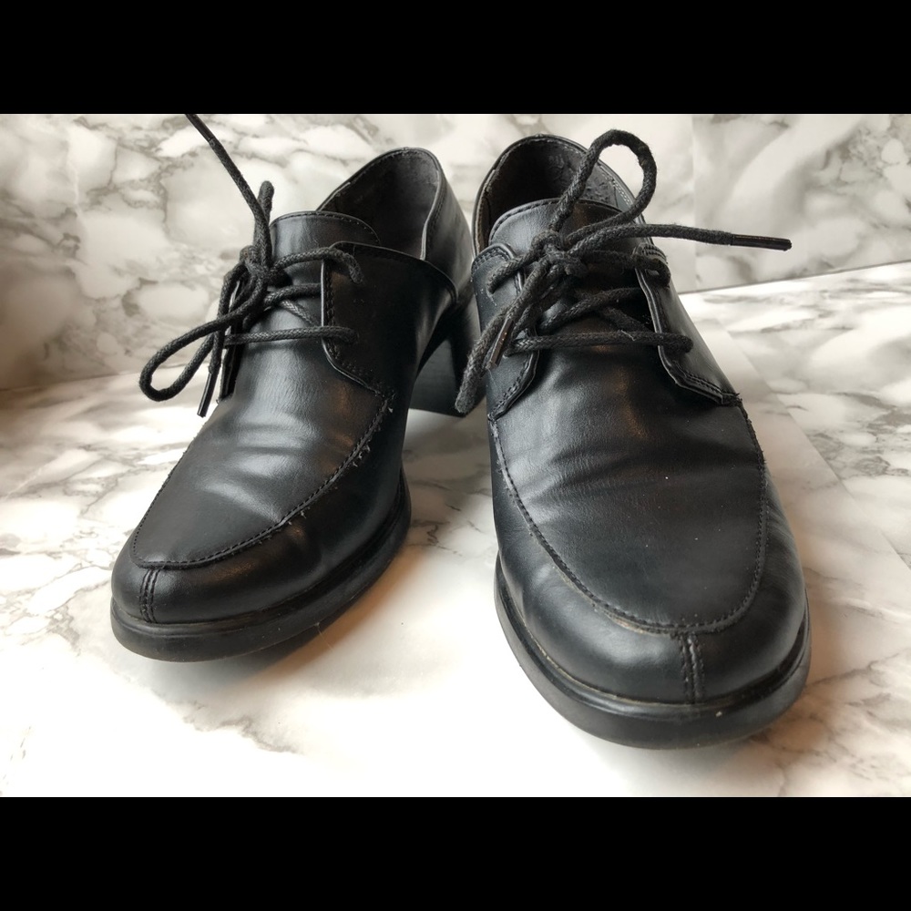AEROSOLE Ladies Black chunky  Heel shoe